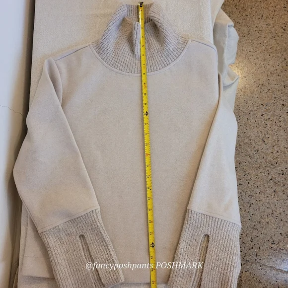 new!BANANA REPUBLIC fine structured ribknit turtleneck special split cuff detail - Picture 15 of 17